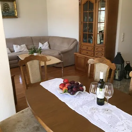 Nasi Apartment *
